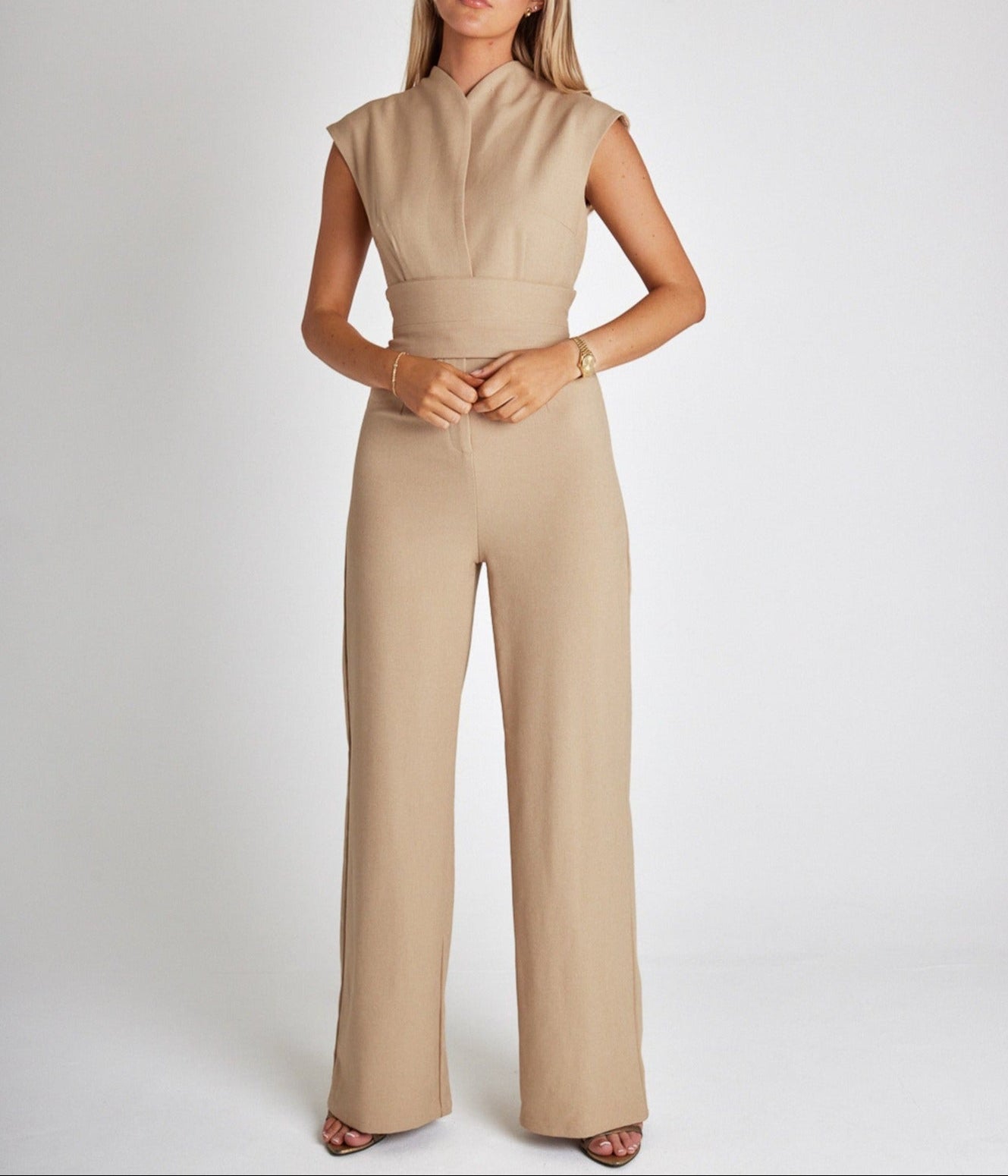 ARIEL | MONO ELEGANTE